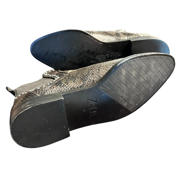 Zara Faux Snakeskin Studded Ankle Booties – Size 7 - Picture 2 of 4